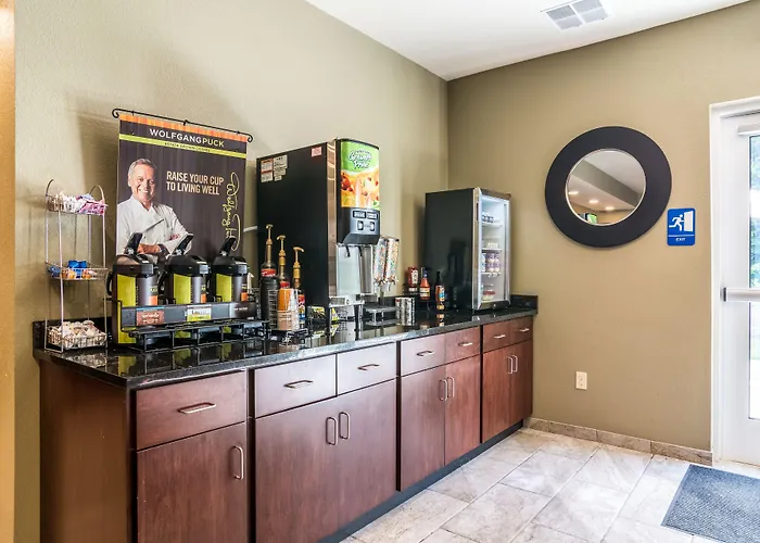 Cobblestone & - Hotel Torrington