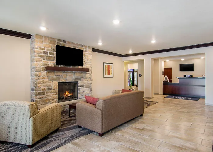 Cobblestone & - Hotel