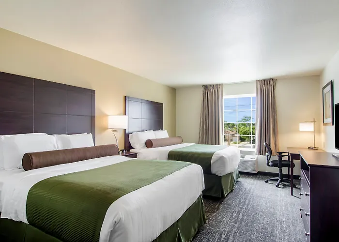 Cobblestone & - Hotel