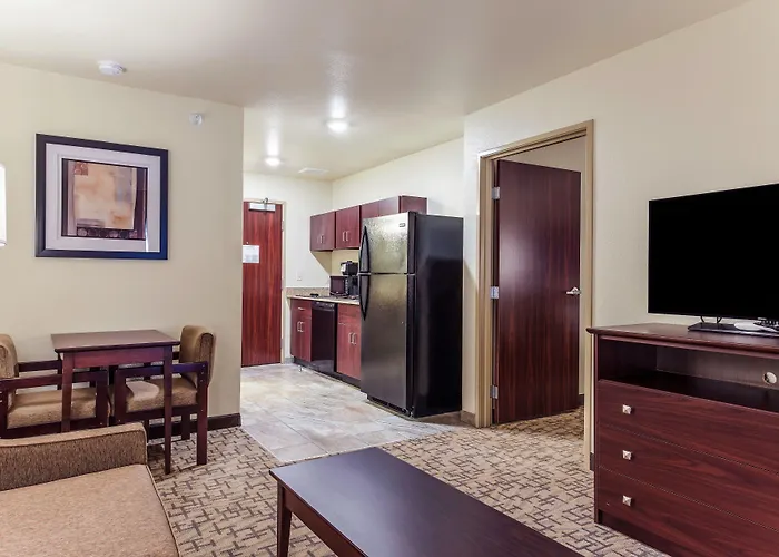 Cobblestone & - Hotel 2*