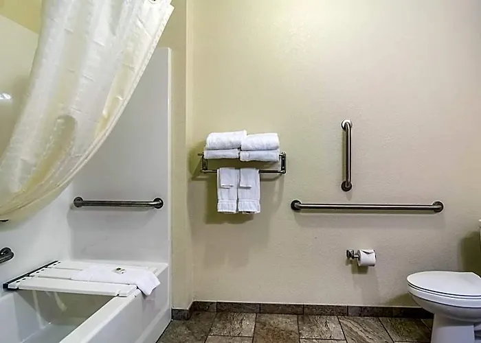 Cobblestone & - Hotel