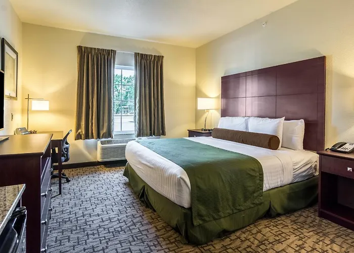 Cobblestone & - Hotel