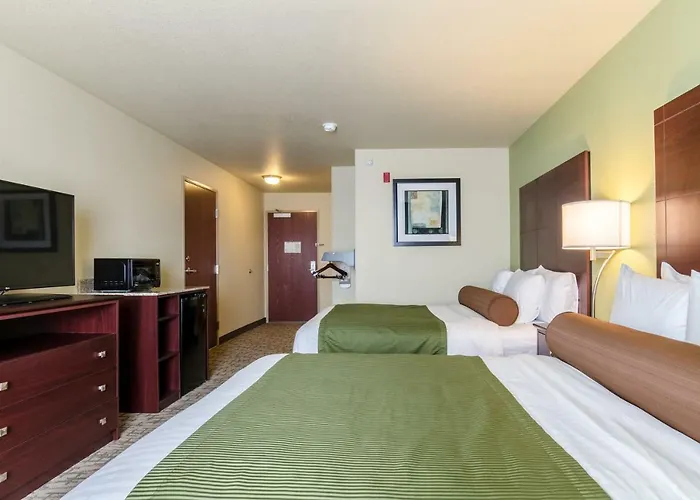 Cobblestone & - Hotel