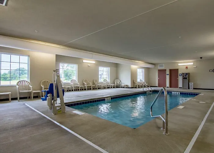 Hotel Cobblestone & - Torrington